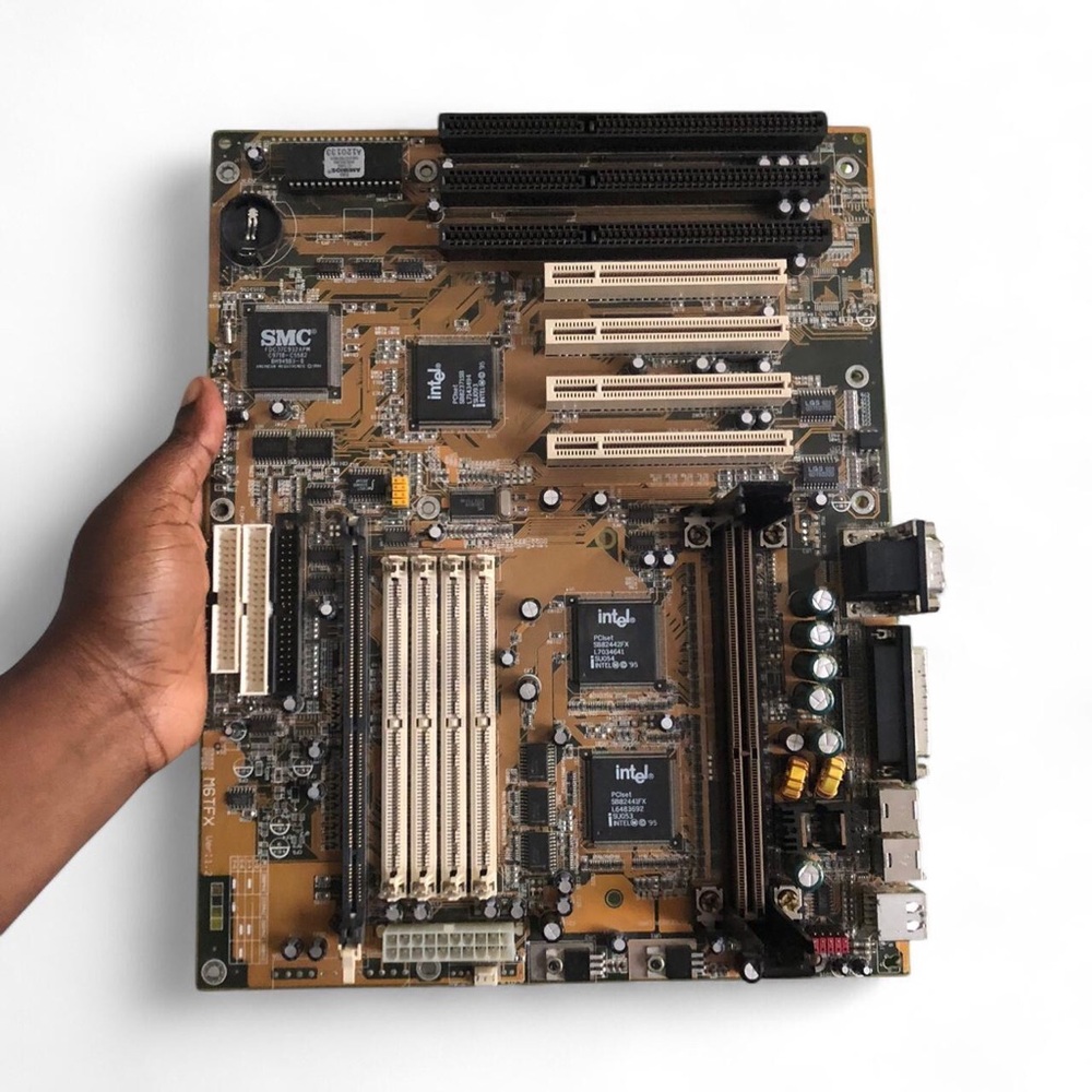 Biostar M6TFX Motherboard Ver 3.1 ATX Slot 1 Pentinum II Intel 440FX SB82442FX